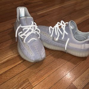 Yeezy 350 v2.